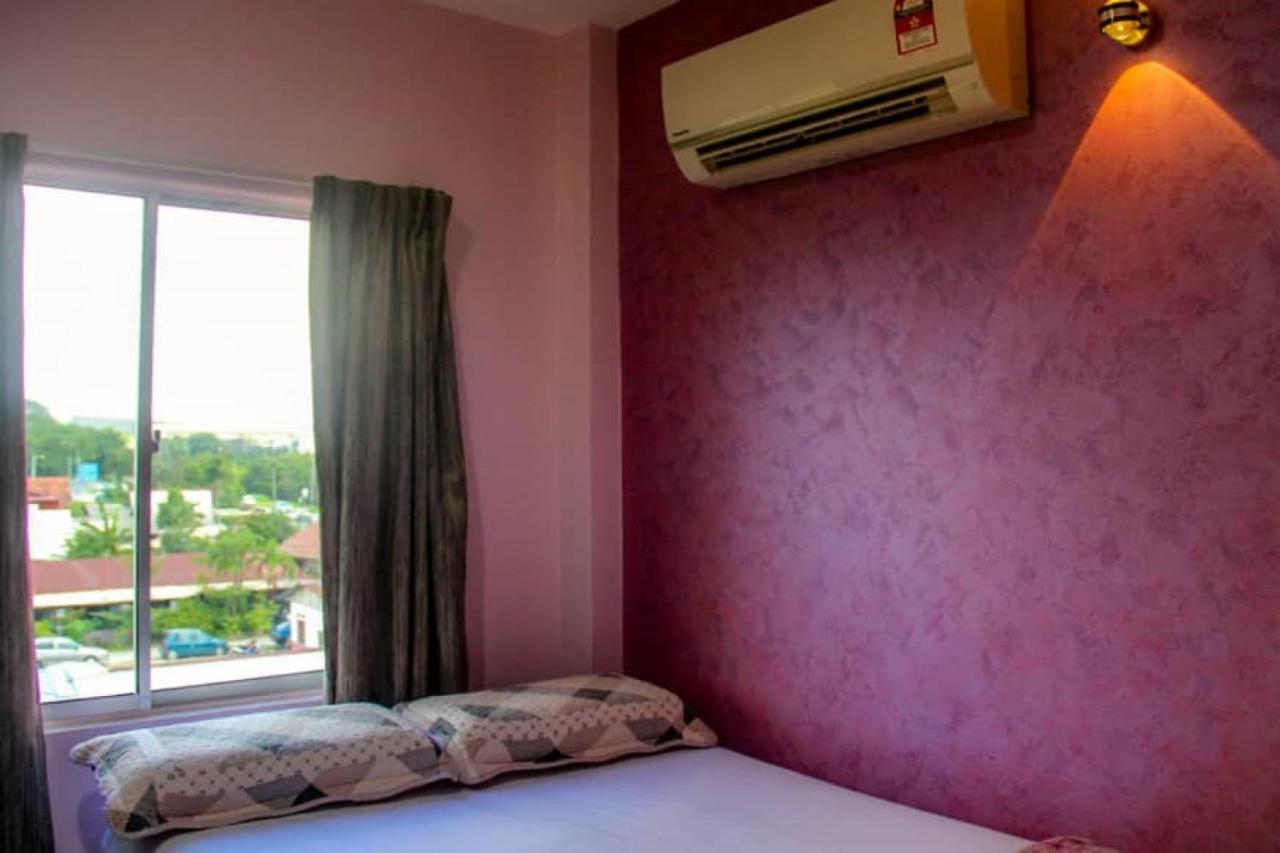 Hotel Sunsurya Кланг Екстер'єр фото