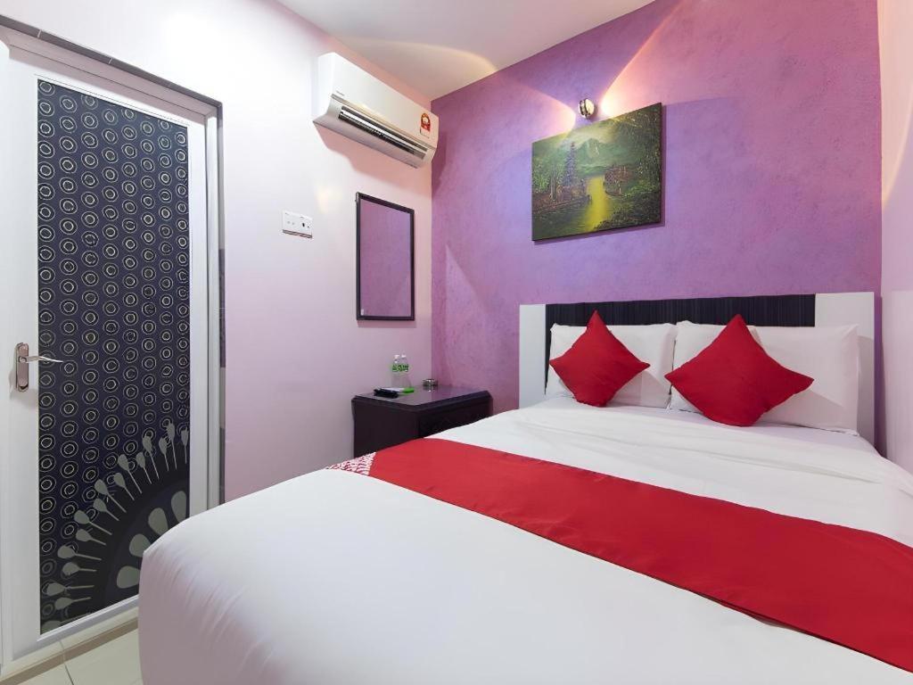 Hotel Sunsurya Кланг Екстер'єр фото
