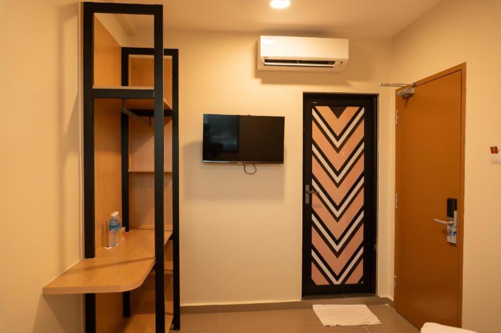 Hotel Sunsurya Кланг Екстер'єр фото