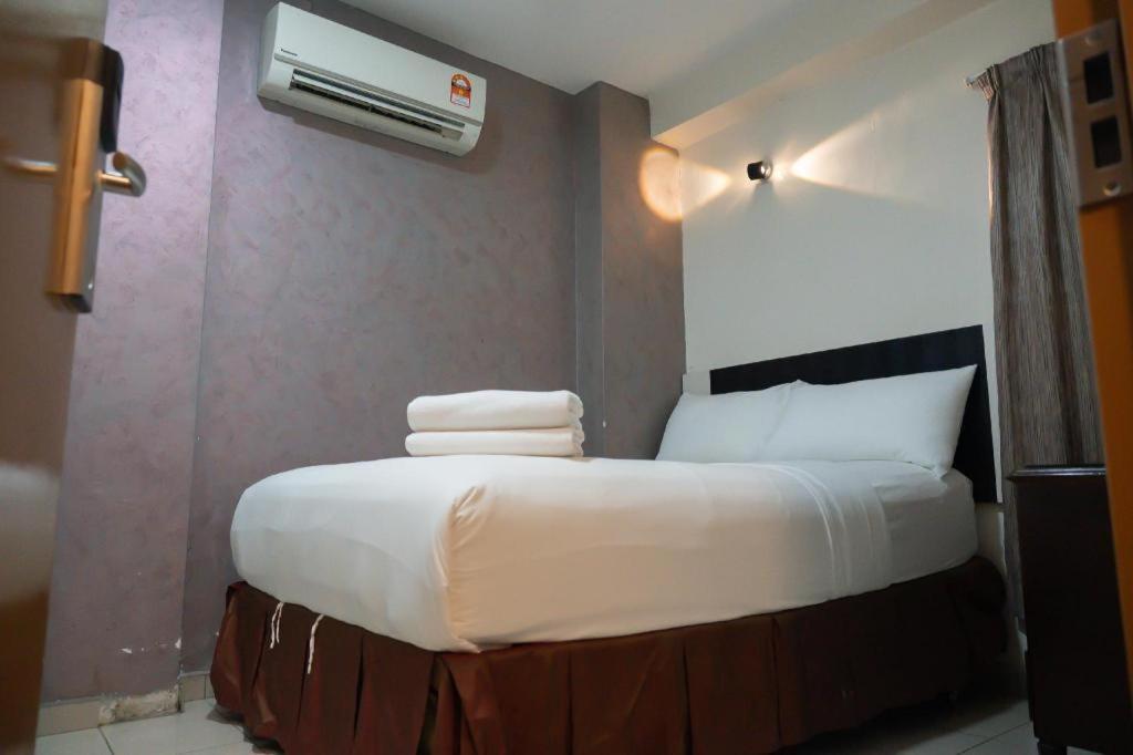 Hotel Sunsurya Кланг Екстер'єр фото