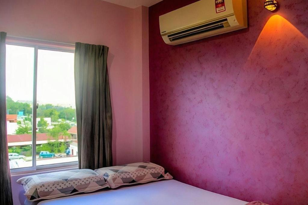 Hotel Sunsurya Кланг Екстер'єр фото
