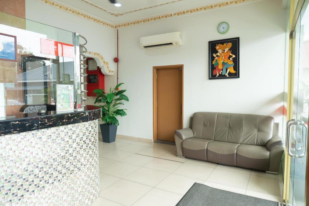 Hotel Sunsurya Кланг Екстер'єр фото